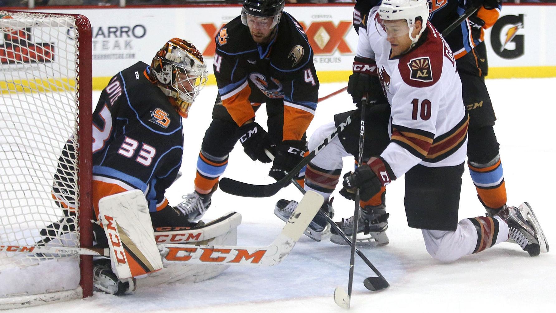 Gulls top Roadrunners in scoring bonanza at Tucson Arena